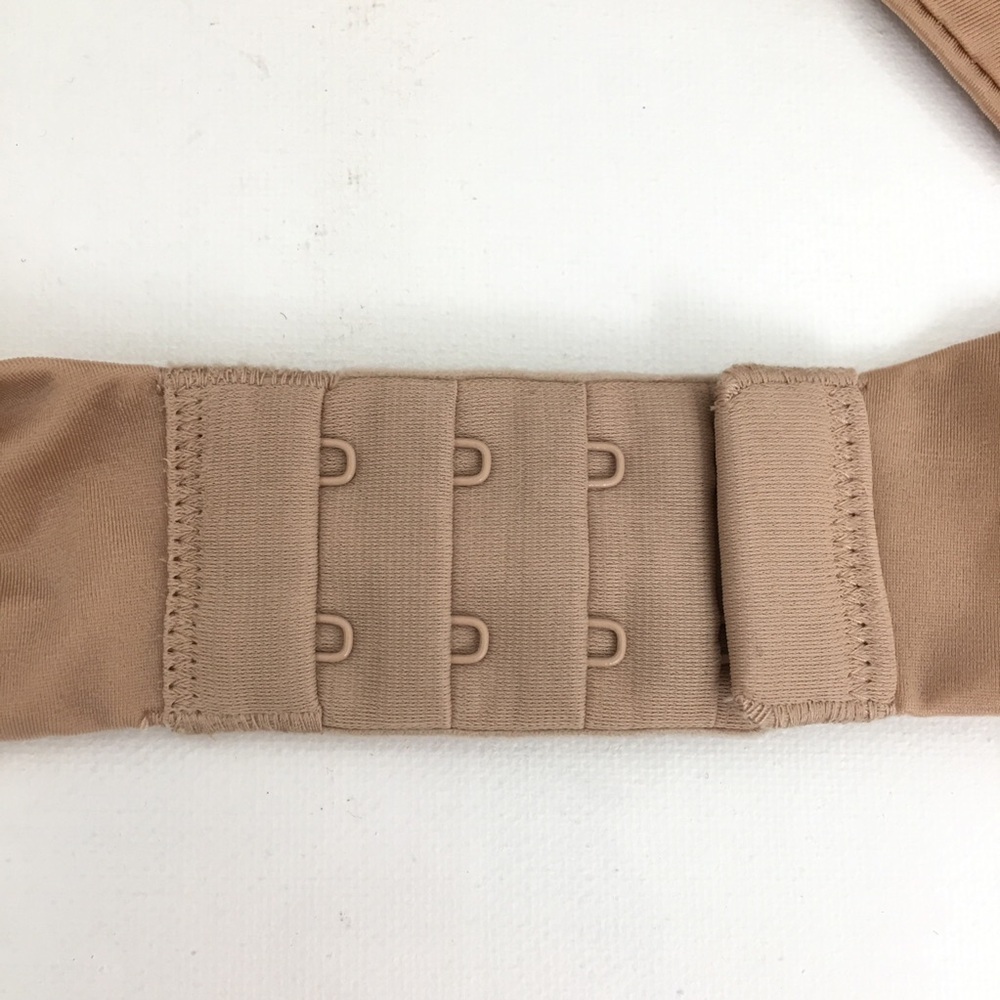 Victoria's Secret Very Sexy Push Up Pigeonnant Bra Nude Tan Underwire Size 34DD - Picture 6 of 8
